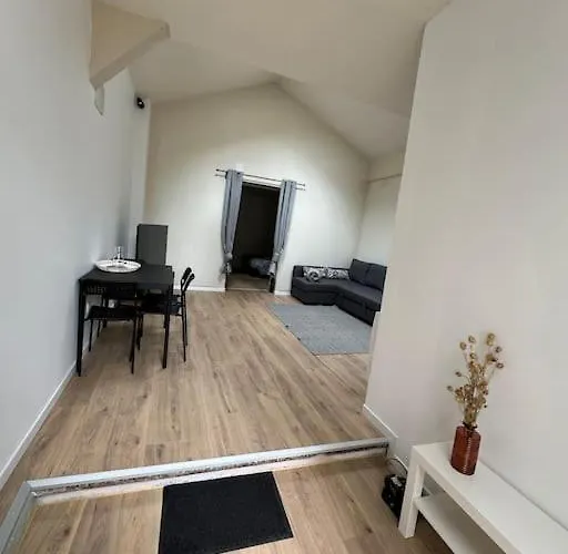 T2 Calme Et Equipe منتريجياو